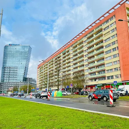 Centrum Wyzwolenia Apartment